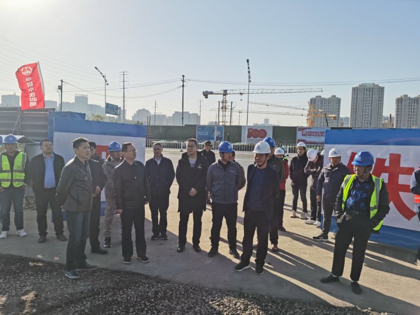 国产日韩精品欧美一区喷