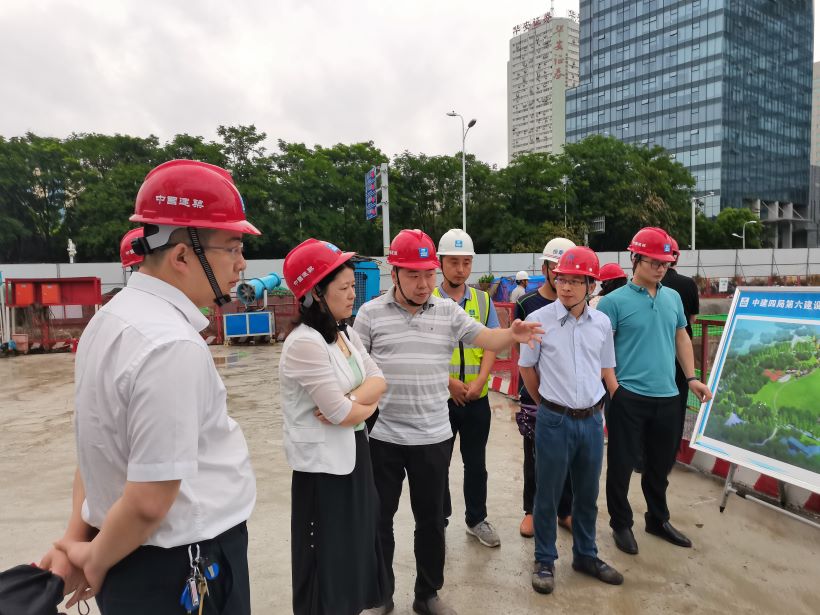 国产日韩精品欧美一区喷