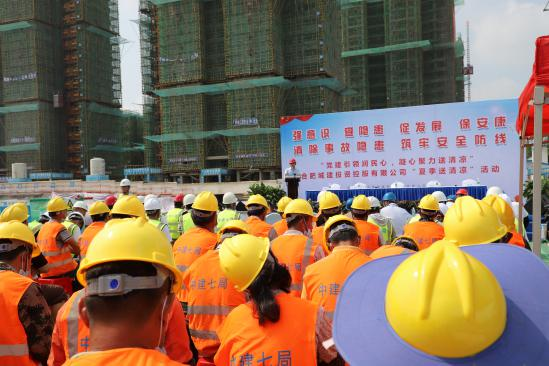 国产日韩精品欧美一区喷