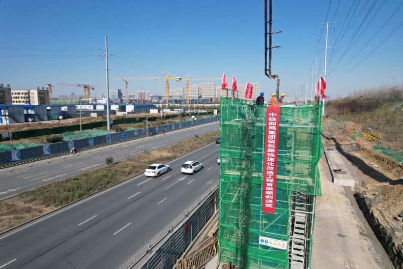 国产日韩精品欧美一区喷