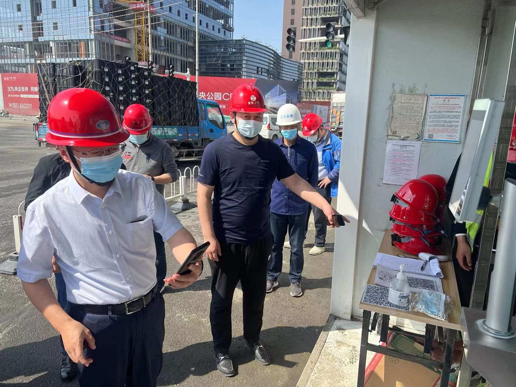 国产日韩精品欧美一区喷