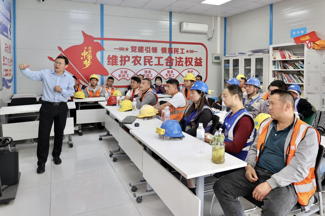 国产日韩精品欧美一区喷