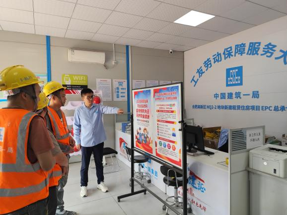 国产日韩精品欧美一区喷