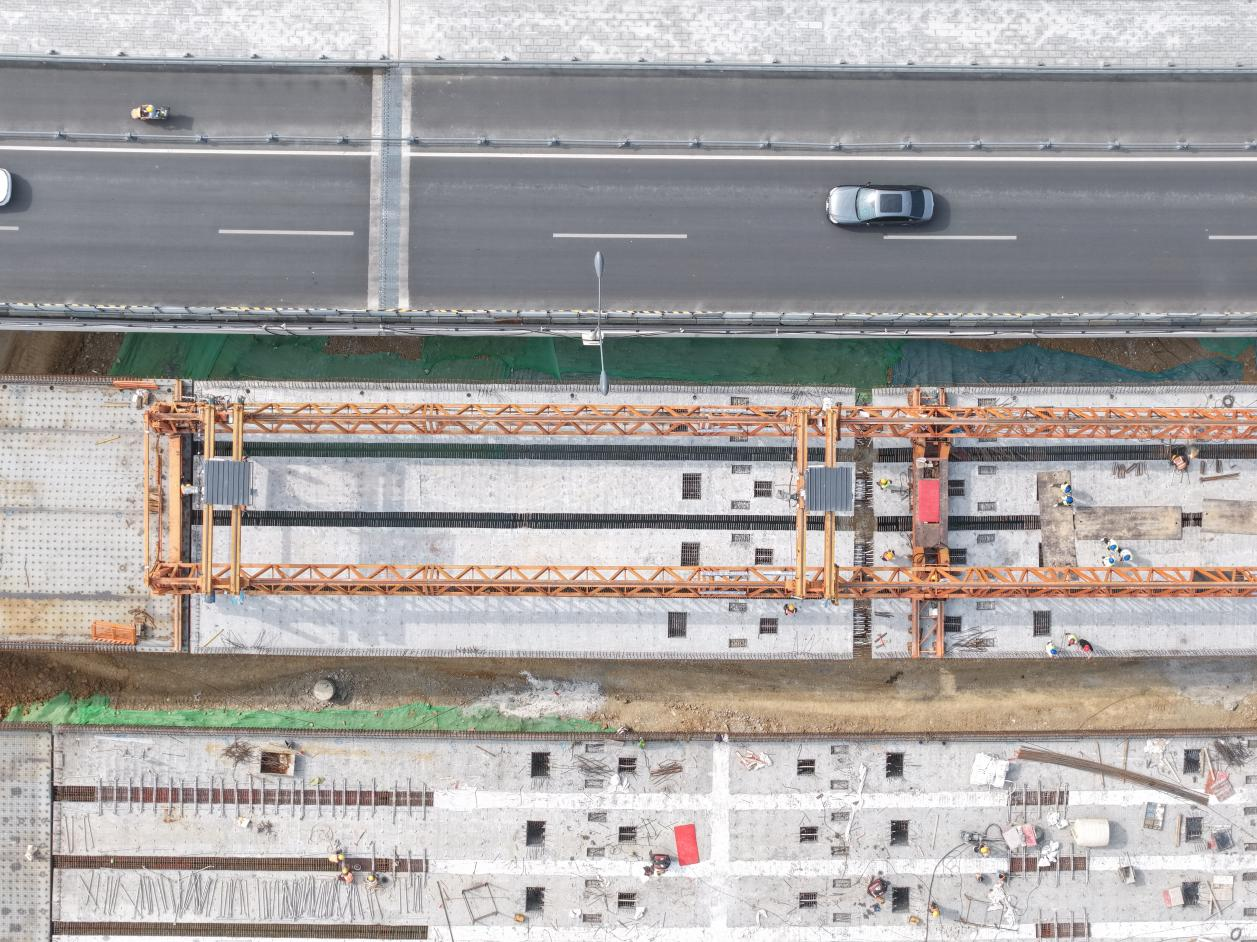 国产日韩精品欧美一区喷