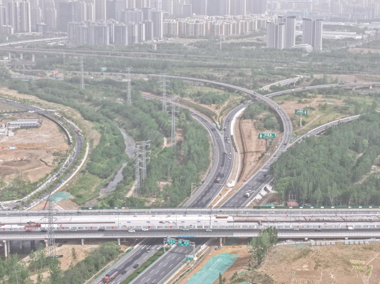 国产日韩精品欧美一区喷