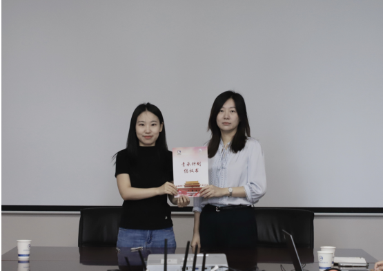 国产日韩精品欧美一区喷